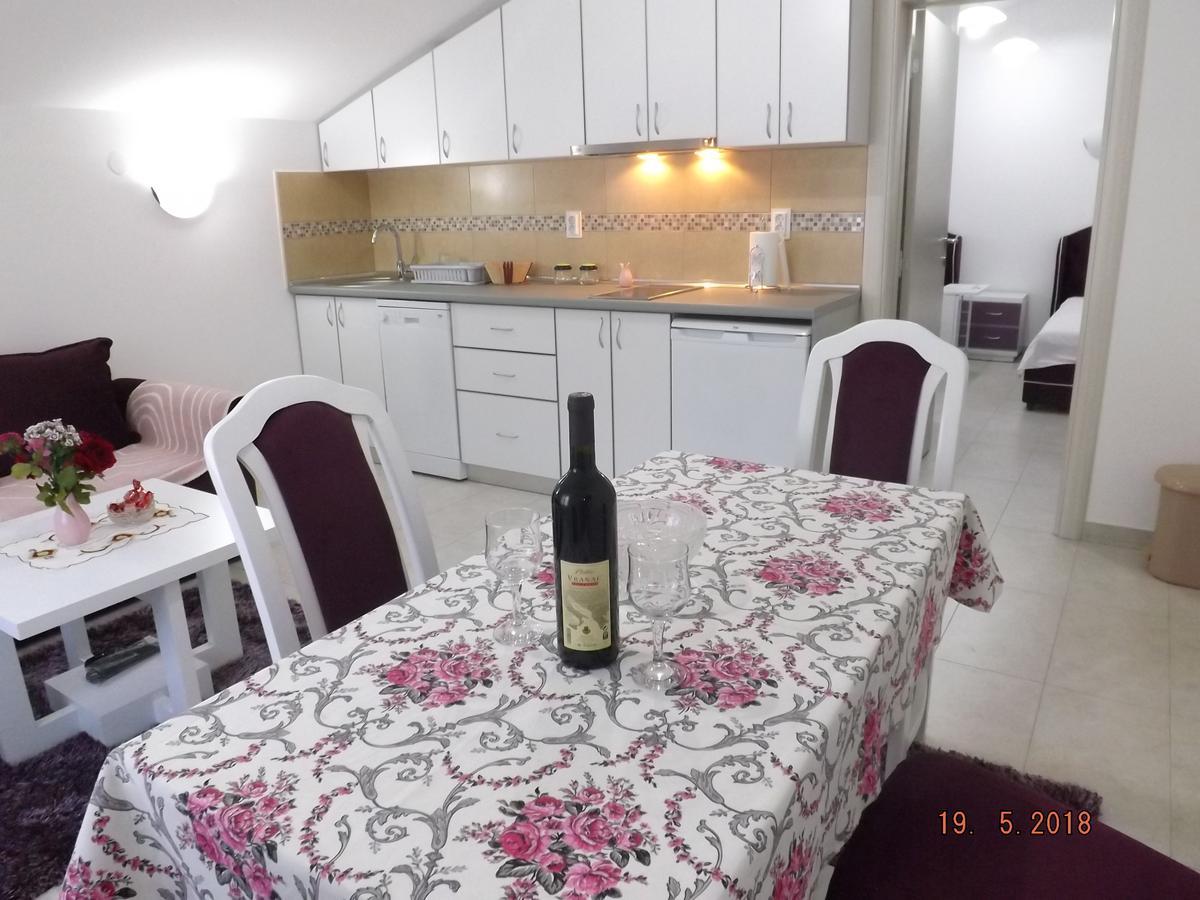 Raj Apartamento Kotor Exterior foto