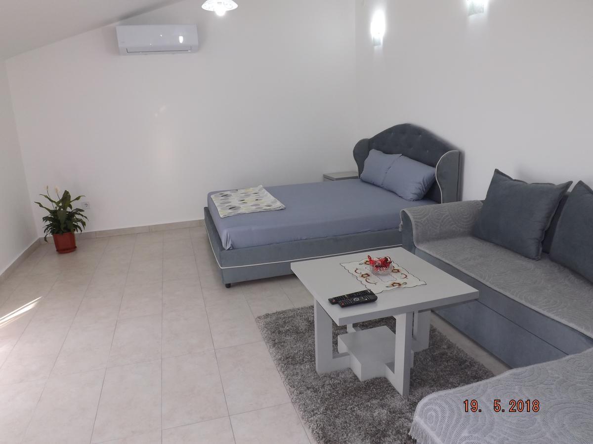 Raj Apartamento Kotor Exterior foto
